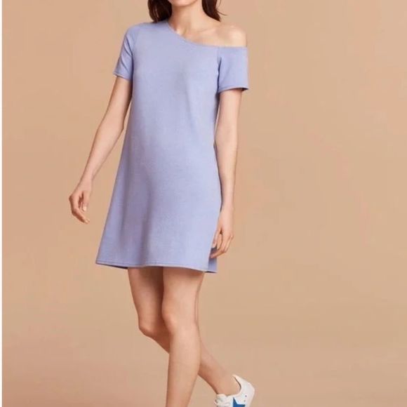 Aritzia Dresses & Skirts - Aritzia Wilfred Free Cynda  T-Shirt Dress Off Shoulder